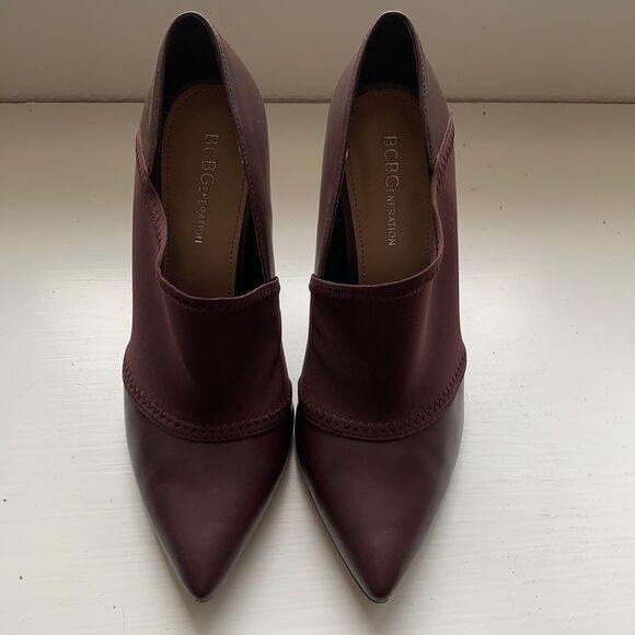 BCBGeneration sz 8 Plum Hayden Slip On Soft Neo Ankle Booties Pointy Toe Pointed - Picture 3 of 10
